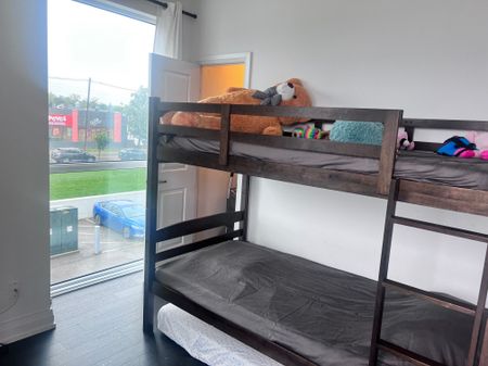 For Lease - 65 Speers Road Unit# 224, Oakville, Ontario - Photo 2