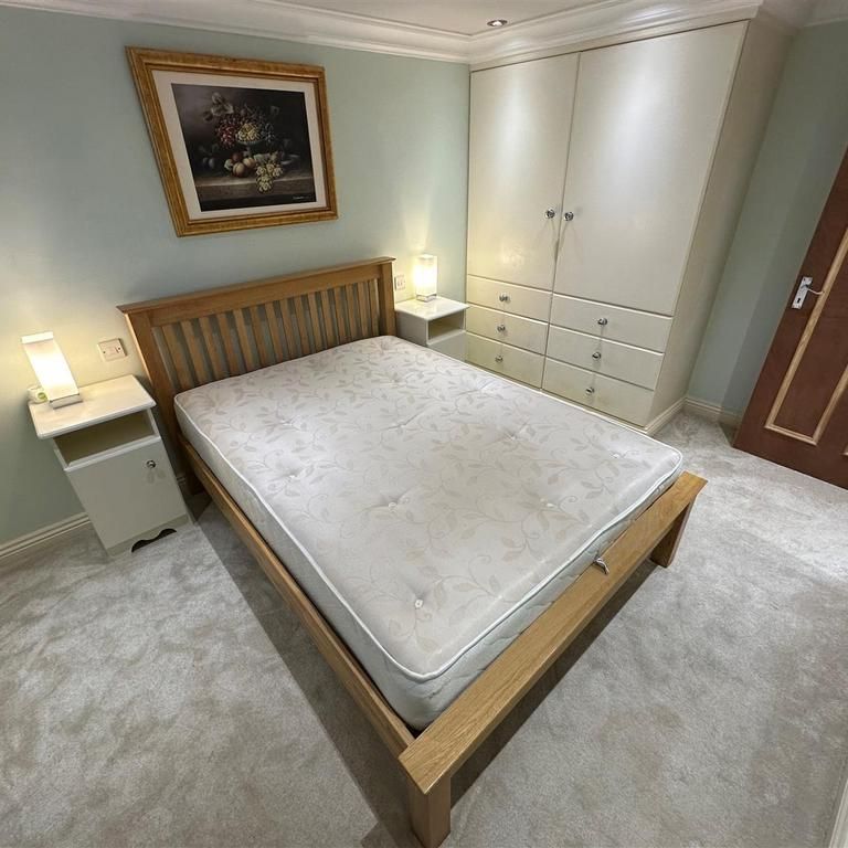 3 bedroom apartment to rent - Photo 1
