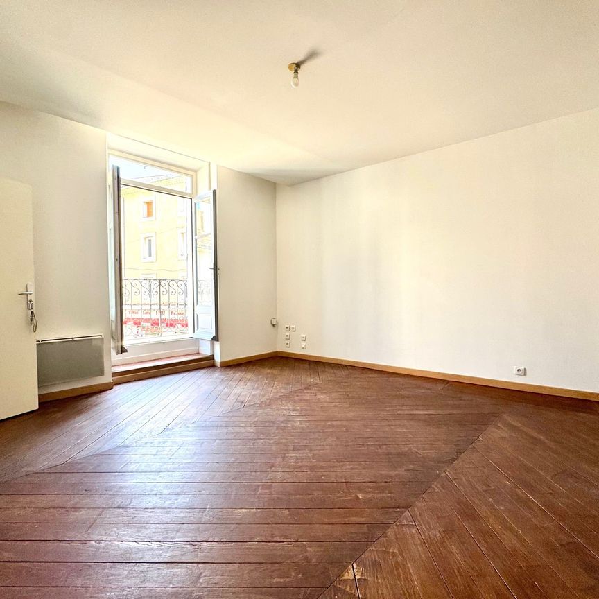 A LOUER - BEL APPARTEMENT T3 LUMINEUX AU COEUR DE VAISON LA - Photo 1