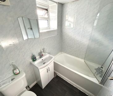 New Park Terrace, Treforest, Pontypridd - Photo 2