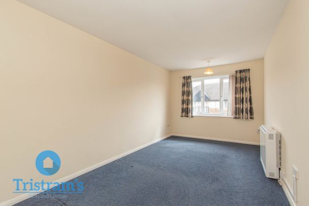 2 bed Apartment for Rent - Photo 1