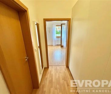 Pronájem 2+kk se zahradou, terasou a garážovým stáním | Praha 5 – H... - Photo 4