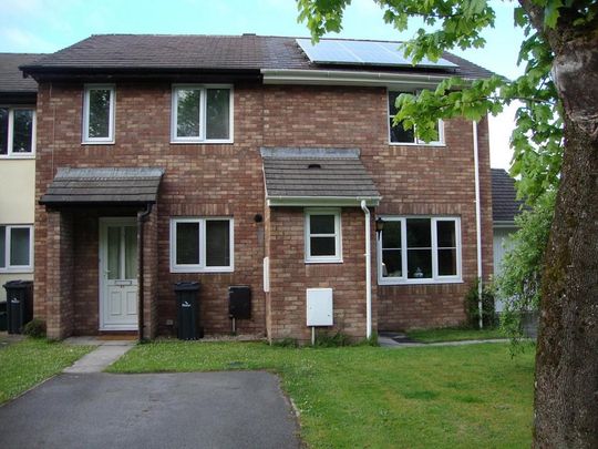 2 bedroom property to rent - Photo 1