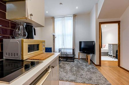 1 bedroom flat to rent - Photo 4