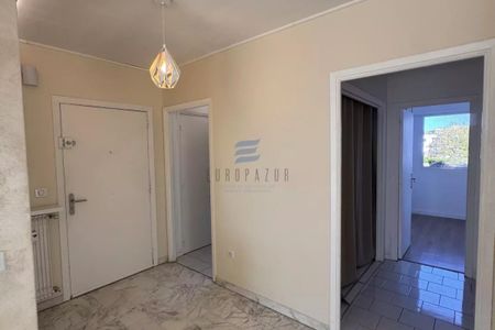 3 PIECES LUMINEUX VUE MER SAINT LAURENT DU VAR - Photo 2