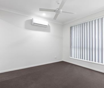 39 Mapplewell Circuit - Photo 1