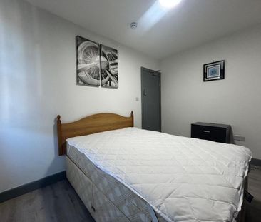 1 bedroom house of multiple occupation to rent - Photo 4