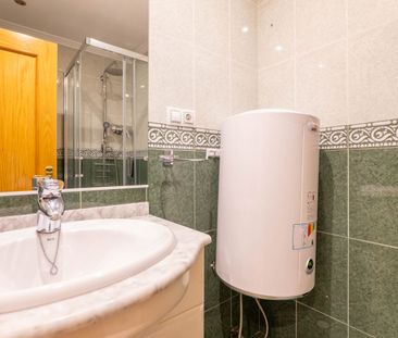 Piso de alquiler en Gijón - Calle Canga Argüelles, La Arena - Photo 2