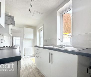 2 bedroom end of terrace house to rent - Photo 5