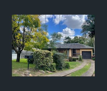 FAMILY HOME WITH INGROUND SWIMMING POOL - Photo 5