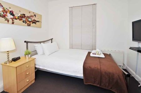 Room 5 (Non Ensuite) - Photo 3