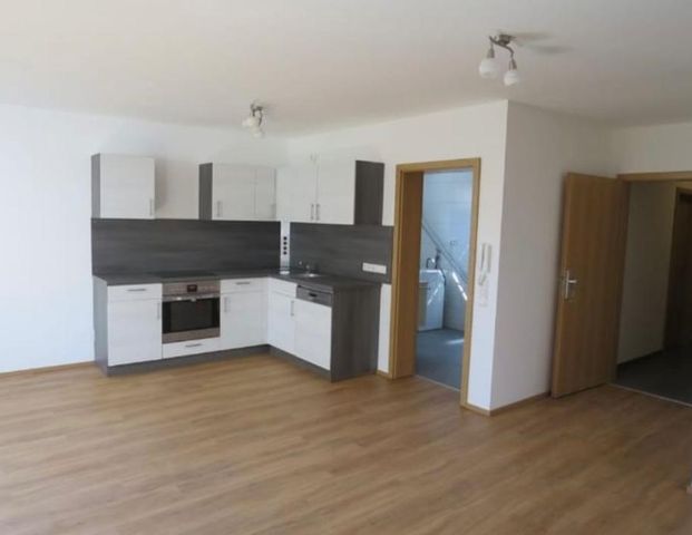 1,5-Zimmer-Wohnung mit Einbauküche,Badezimmer&Stellplatz in Hemau - Foto 1