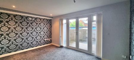 2 bedroom terraced house to rent - Photo 4
