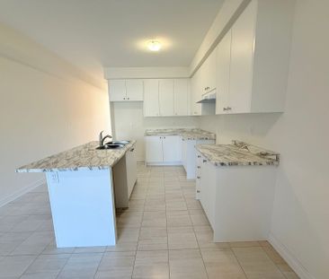 For Lease - 2857 WHITES Road, Pickering, Ontario - Photo 6
