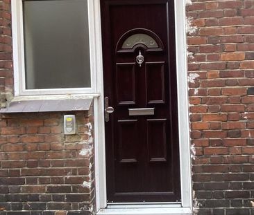4 bedroom apartment to rent - Photo 2