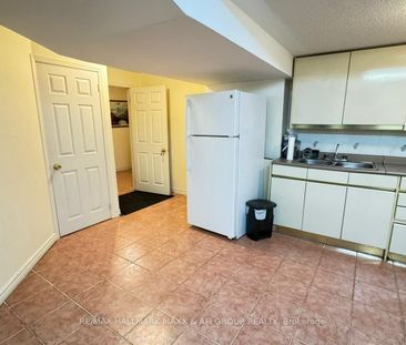 For Lease - 316 Valleymede Drive Unit# Basement, Richmond Hill, Ont... - Photo 4
