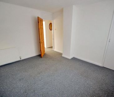 3 bedroom townhouse to rent - Photo 2