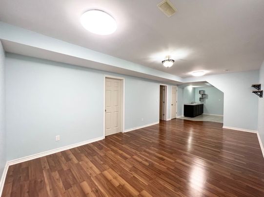 For Lease - 281 Winterberry Boulevard, Thorold, Ontario - Photo 1