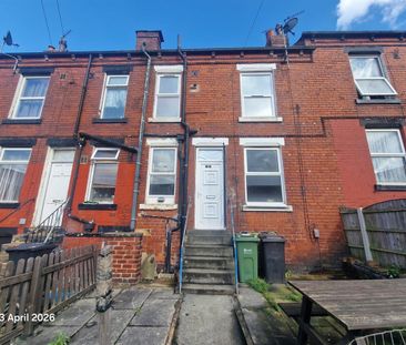 Rydall Place, Leeds - Photo 4