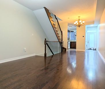 For Lease - 22 Market Garden Mews, Toronto, Ontario - Photo 1