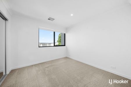 31/2 Rouseabout Street, Lawson ACT, Belconnen - Photo 2