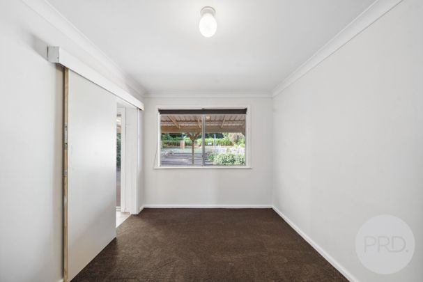 15 Urana Street, Turvey Park NSW 2650 - Photo 1