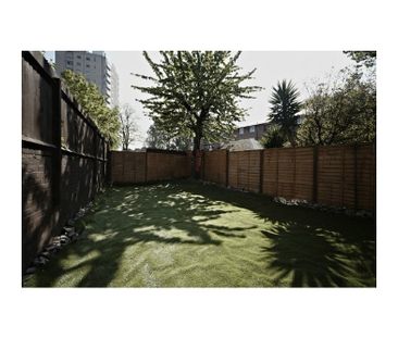 4 Bed Terraced House, Sandmere Road, SW4 - Photo 1