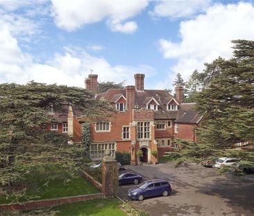 3 bedroom apartment with garage with excellent communal facilities ... - Photo 2