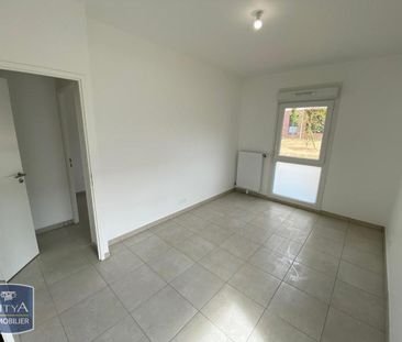 Location Appartement 3 pièces 54m² CLICHY SOUS BOIS 93390 - Photo 3