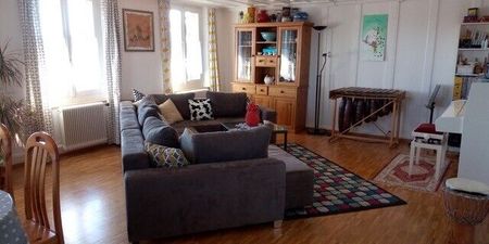 CHARMING 7½-ROOM DUPLEX - Photo 3