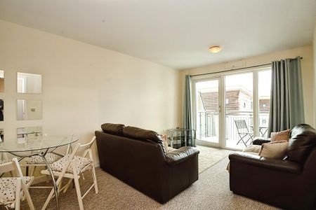 1 bedroom flat to rent - Photo 2