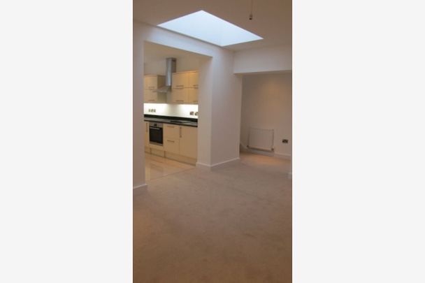 Apartment 2, 39 - 40 High Street, Shrewsbury, Shrewsbury, SY1 1ST - Photo 1