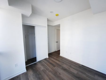 For Lease - 8 Interchange Way Unit# 802, Vaughan, Ontario - Photo 3