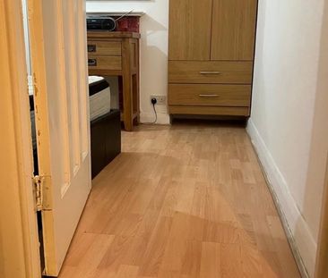 Room in a Shared House, Canada Avenue, N18 - Photo 4