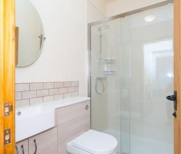 1 bedroom barn conversion to rent - Photo 1