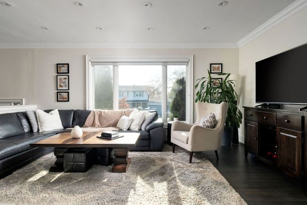 For Lease - 36 Shieldmark Crescent, Markham, Ontario - Photo 1