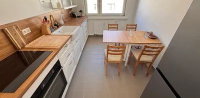 Sonnige Gemeindewohnung mit schöner Küche zur Direktvergabe (15 Punkte) - Photo 2
