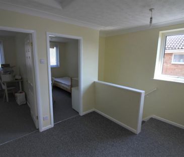 4 bedroom detached house to rent - Photo 5