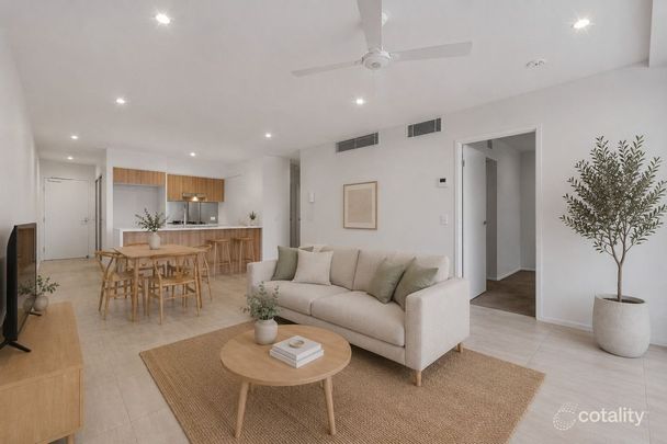 Spacious Residence in the Prestigious Anchorage Apartments - Photo 1
