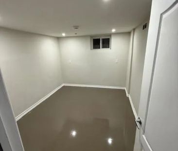 31 SLEDMAN STREET - Photo 4