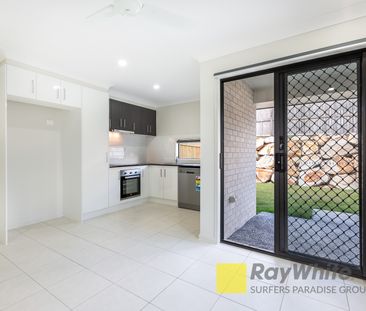 GREAT SIZE 2 BEDROOM HOME! - Photo 4