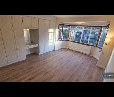 3 bedroom detached house to rent - Photo 5