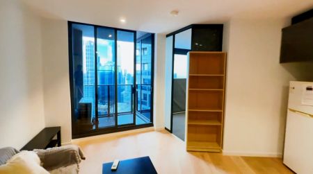 33 Rose Lane, Melbourne - Photo 2