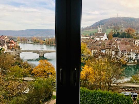 Traumblick 4-Zi Altbauwohnung in exponierter Alleinlage Laufenburg mit XXL Terrasse - Photo 1