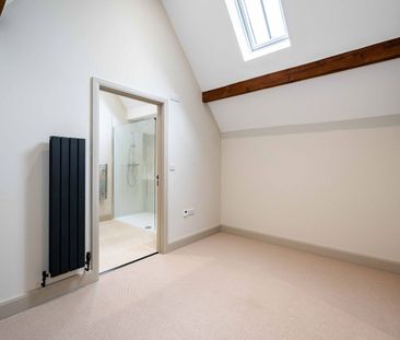 Cross Keys, Hereford - Photo 6