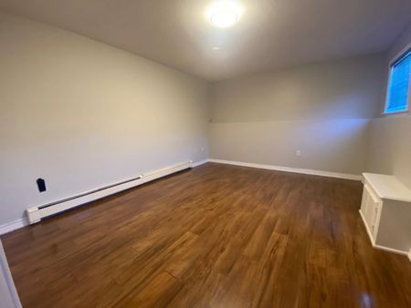 515 Nine Mile Drive – 1 BED 1 BATH BEDFORD APARTMENT ALL UTILITIES INCLUDED W/ PARKING AND LAUNDRY - Photo 4