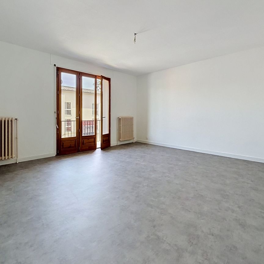 Location Appartement 3 pièces 83m² RIVES 38140 - Photo 1