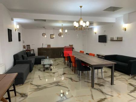 INCHIRIERE VILA 14 camere, Bariera Bucov - Fotografie 2