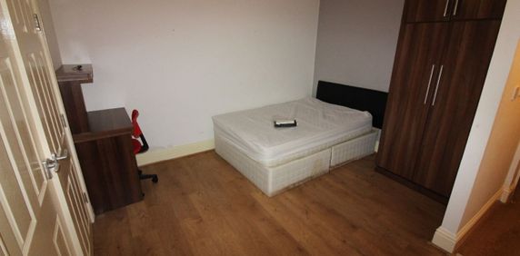 Plungington Road Flat 1, PRESTON, Lancashire PR1 7EP - Photo 2
