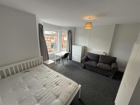 Devonshire Road, Southampton, SO15 - Photo 2